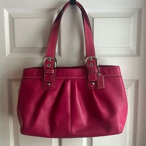 Coach SOHO pleated leather handbag in bright pink . G0973-F13733